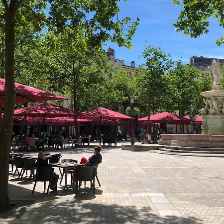 Le Nid Des Remparts Apartment Carcassonne Exterior photo